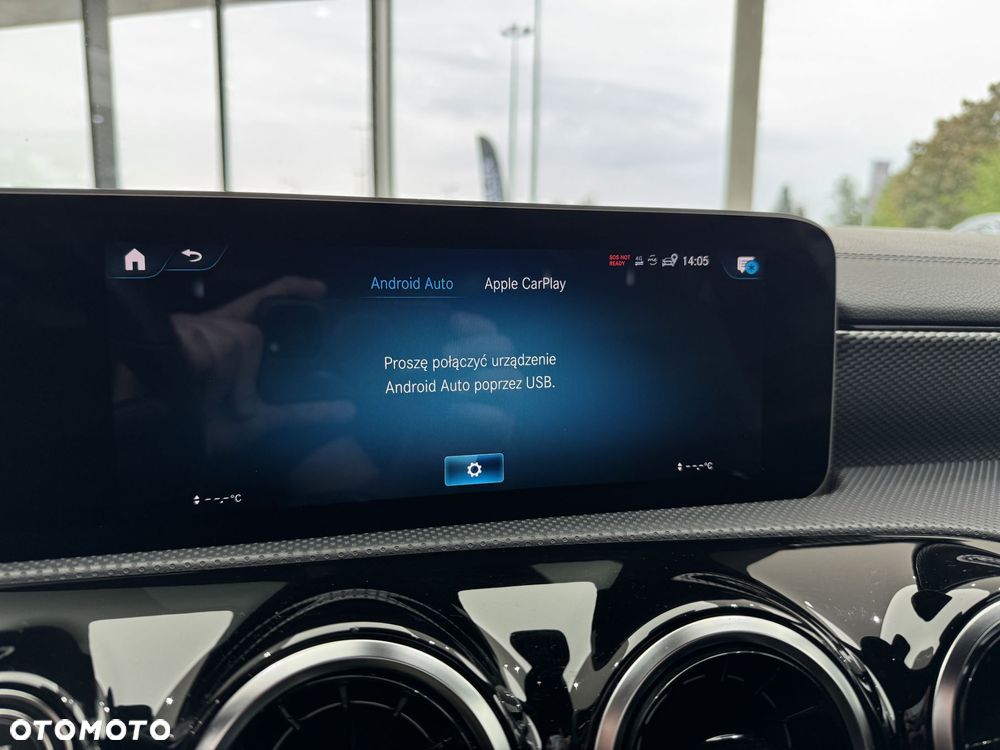 Mercedes-Benz CLA 200 Progressive 7G-DCT - 30