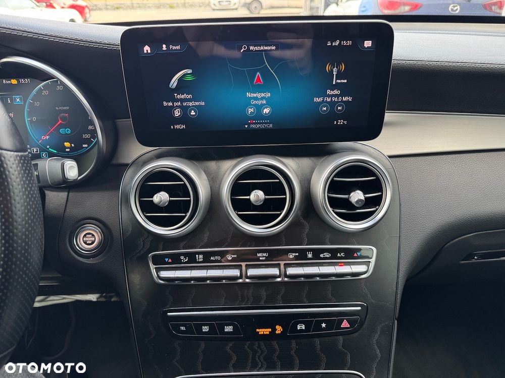 Mercedes-Benz GLC 300 e 4-Matic - 8