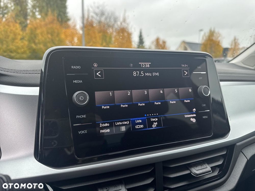 Volkswagen T-Roc - 23