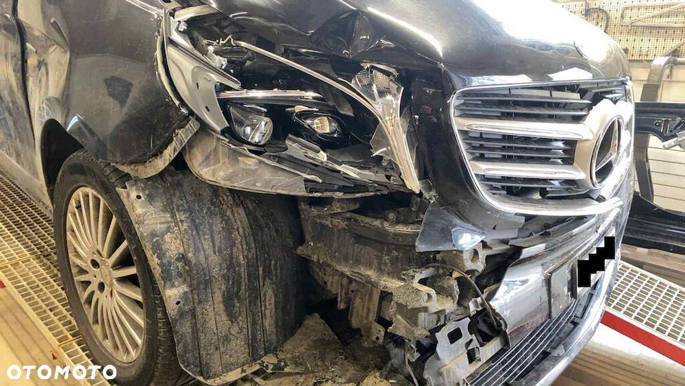 Mercedes-Benz Klasa V 250 (BlueTEC) d extralang 4Matic 7G-TRONIC Avantgarde - 5