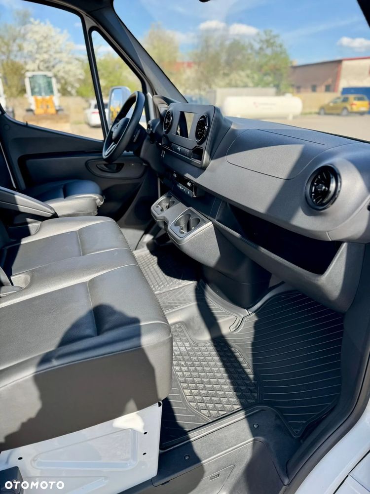 Mercedes-Benz Sprinter 317 Autolaweta najazd alu Hak 3500kg - 19