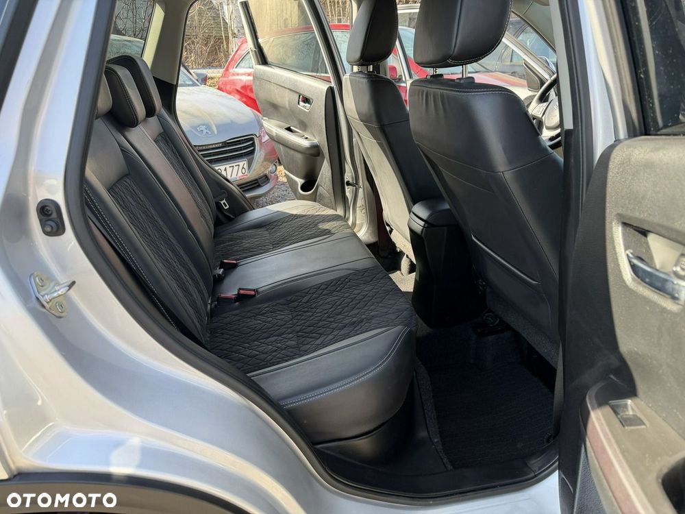Suzuki Vitara - 8