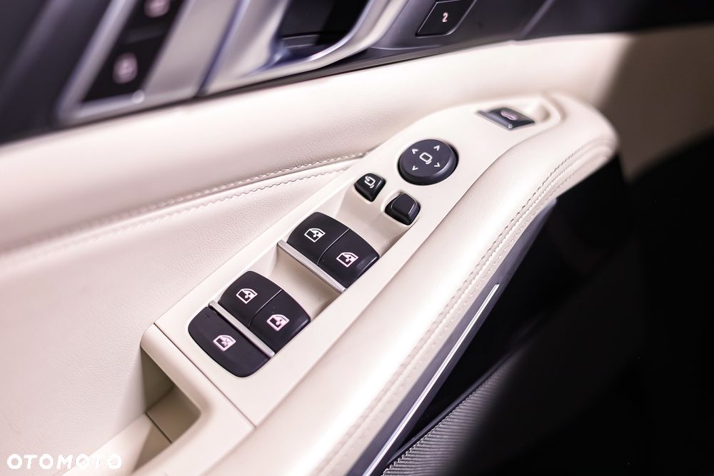 BMW X5 - 22