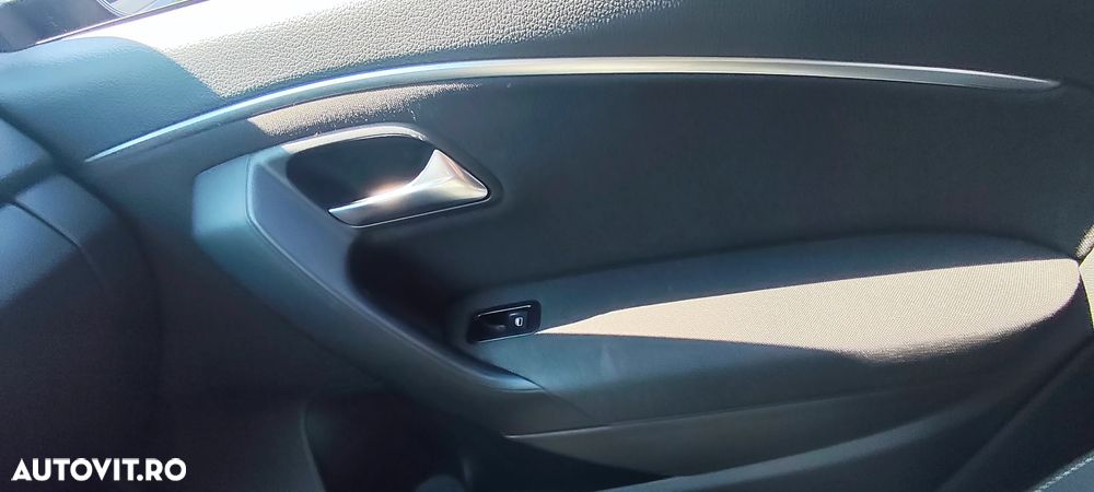 Volkswagen Polo - 7