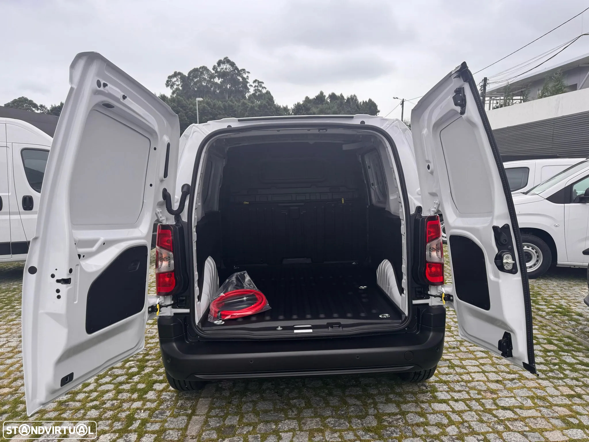 Opel Combo Cargo Electric L1 - 13