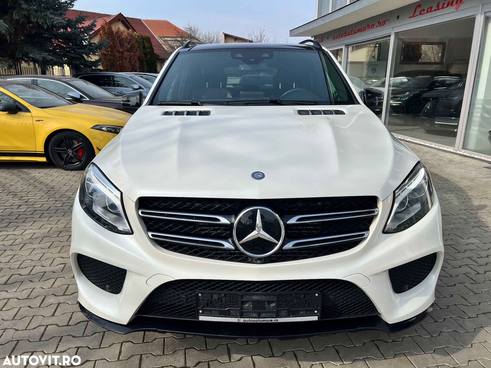 Mercedes-Benz GLE 350 d 4Matic 9G-TRONIC AMG Line - 2