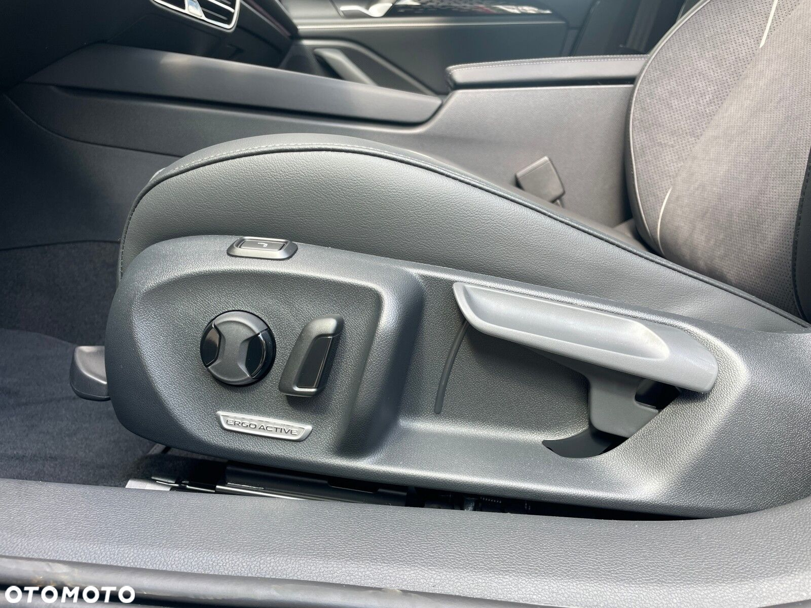 Volkswagen Passat - 21