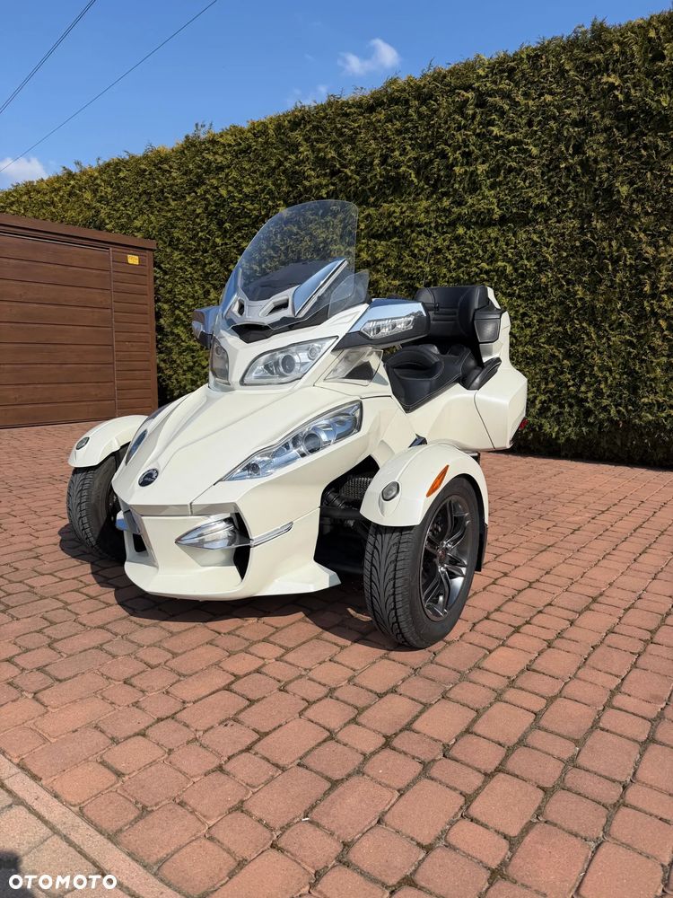 Can-Am Spyder - 1