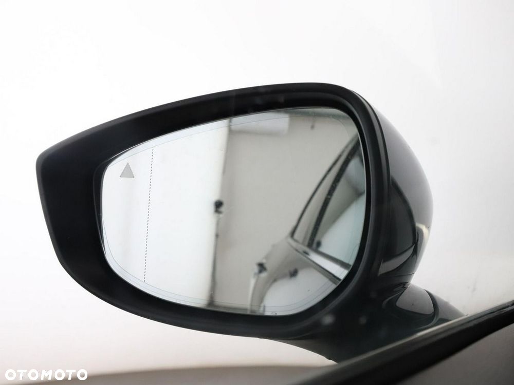 Mazda CX-30 SKYACTIV-G 2.0 M-Hybrid 150 SELECTION - 38