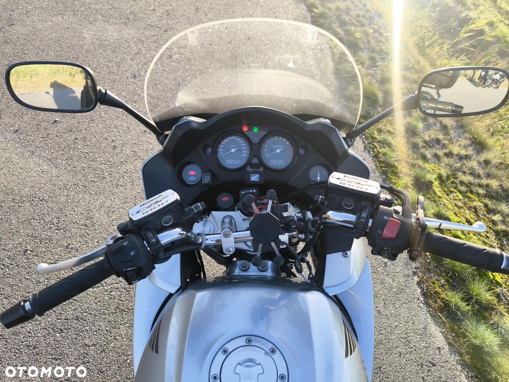 Honda CBF - 8