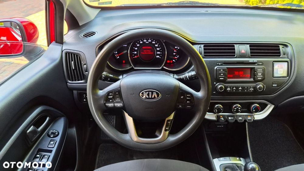 Kia Rio - 13