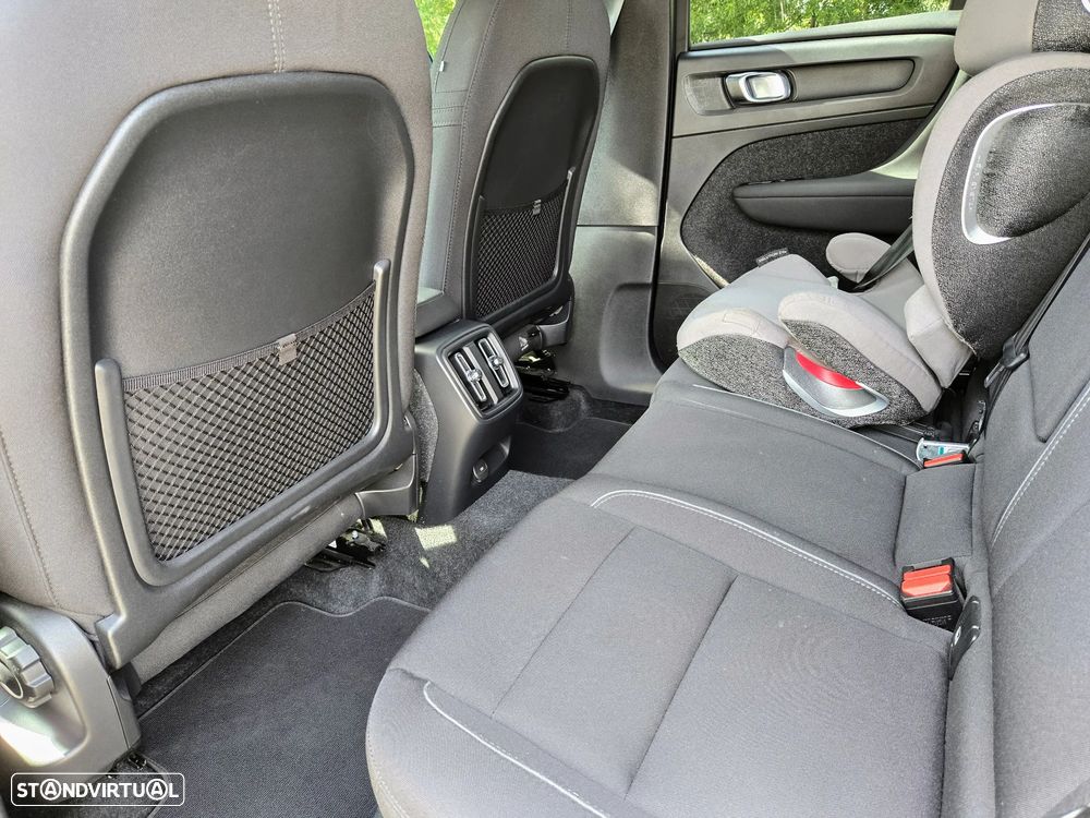 Volvo XC 40 Recharge Plus — fotografia 11