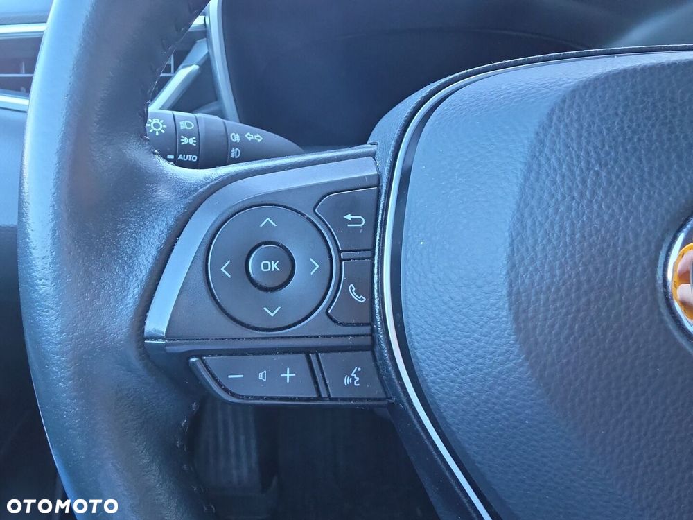 Toyota Corolla 1.8 Hybrid Comfort - 22