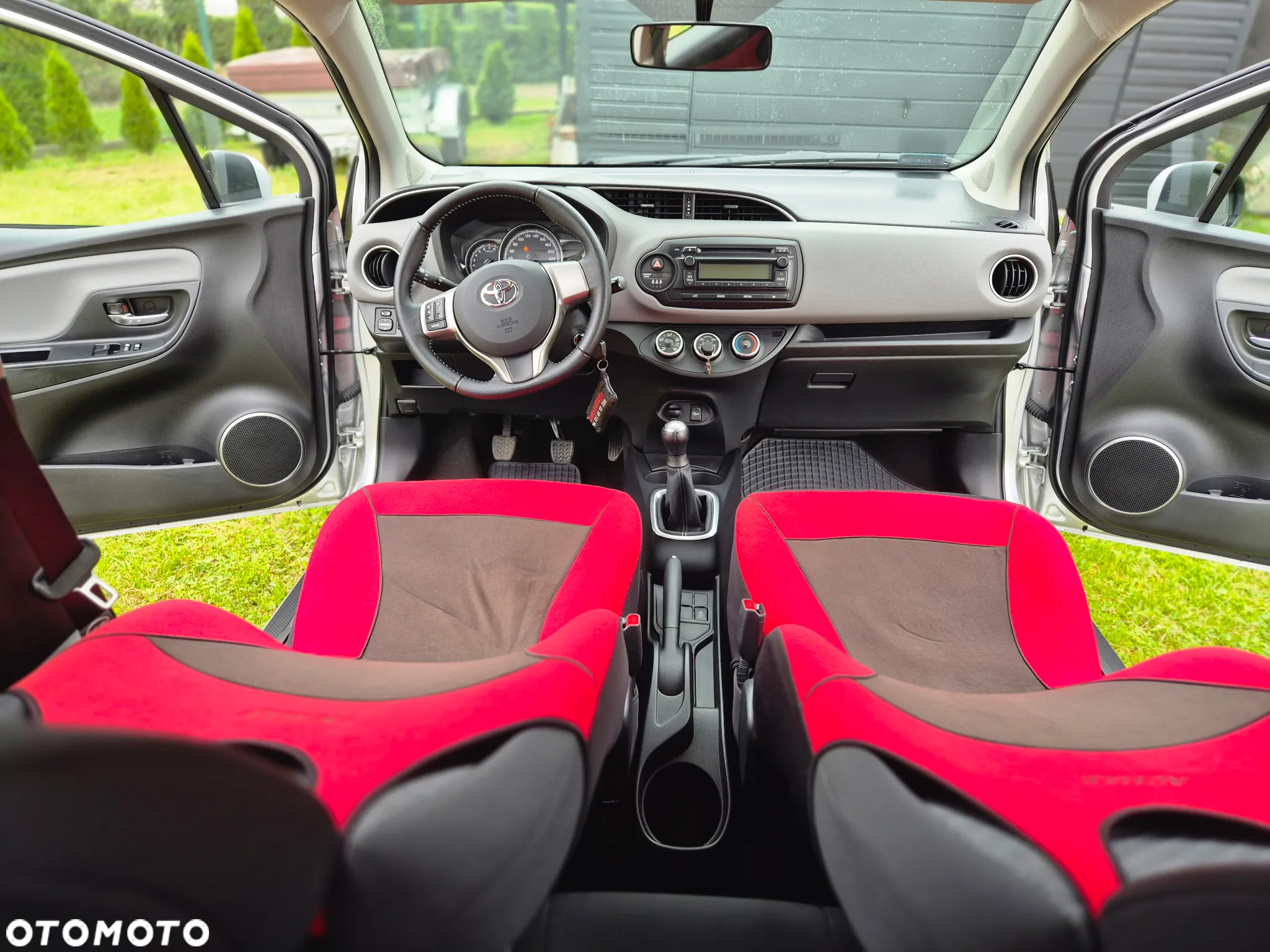 Toyota Yaris 1.0 Active EU6 - 13