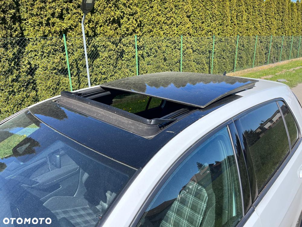 Volkswagen Golf - 8