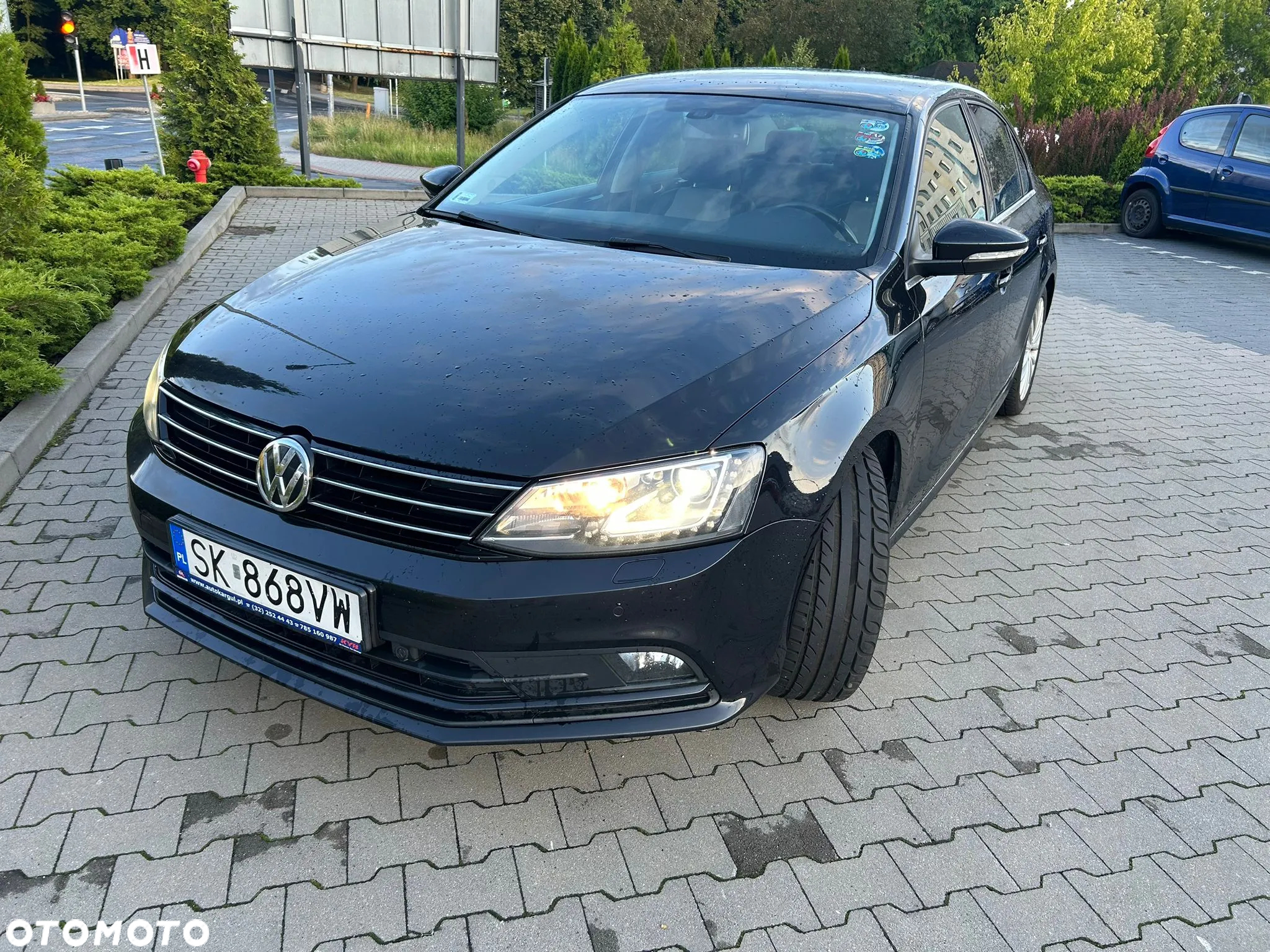 Volkswagen Jetta - 2