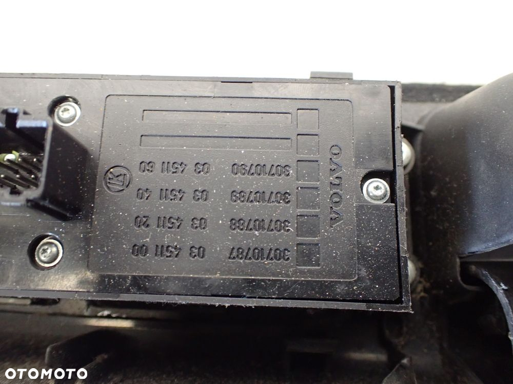 PANEL STEROWANIA SZYB VOLVO S40 II 2.0 8663817   30710787 - 5