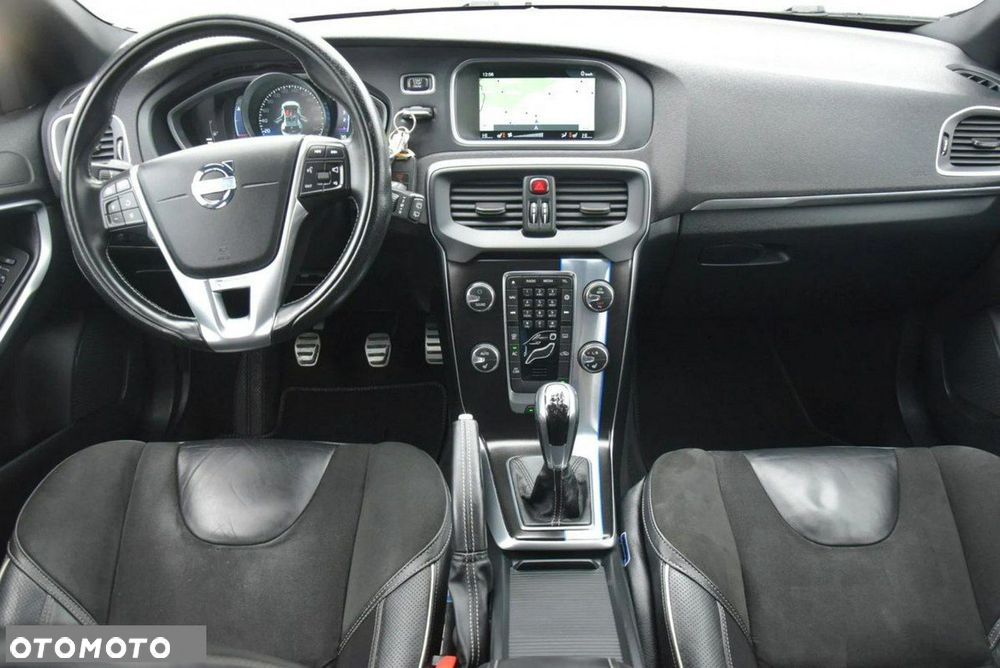 Volvo V40 D4 Drive-E R-Design Kinetic - 17