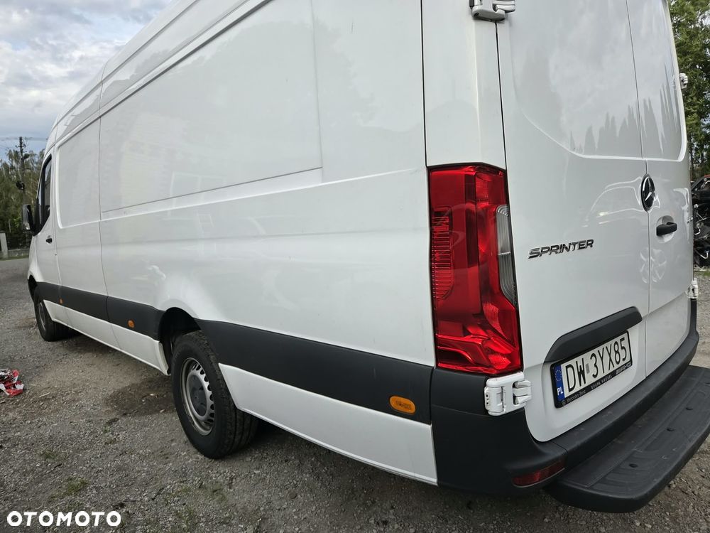Mercedes-Benz Sprinter - 5