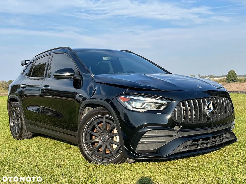 Mercedes-Benz GLA - 1