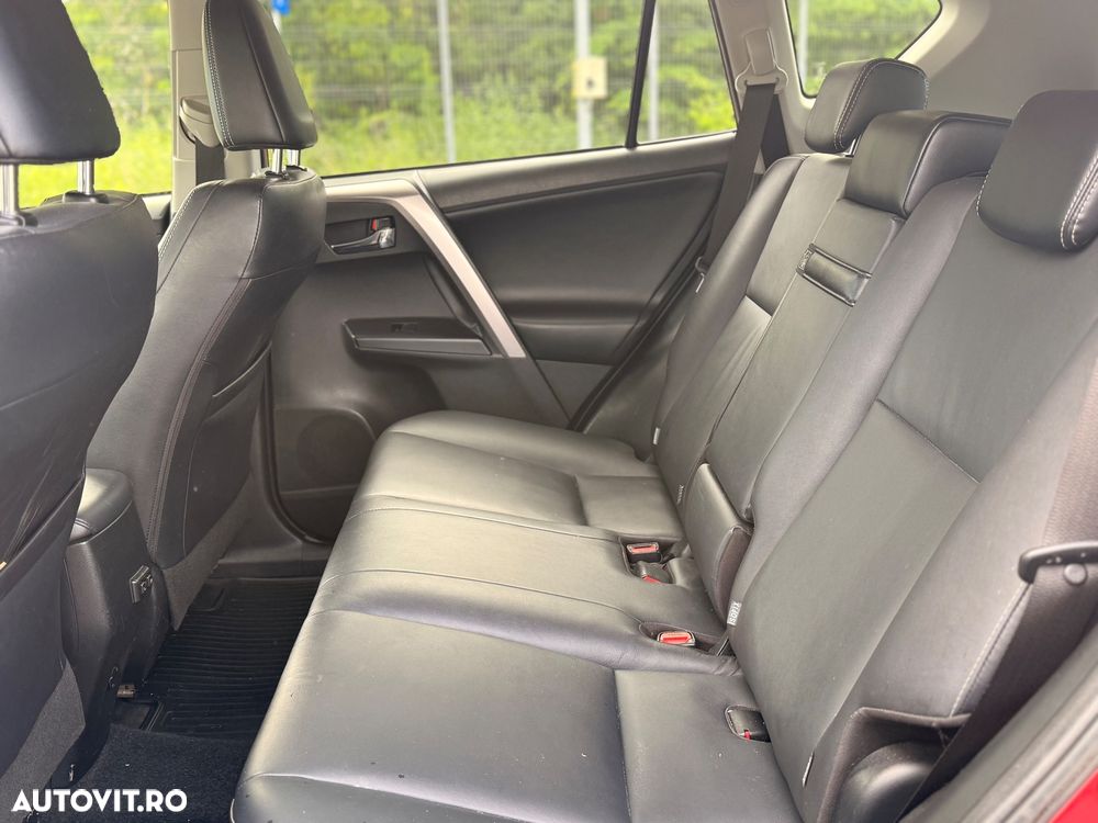 Toyota RAV4 - 13