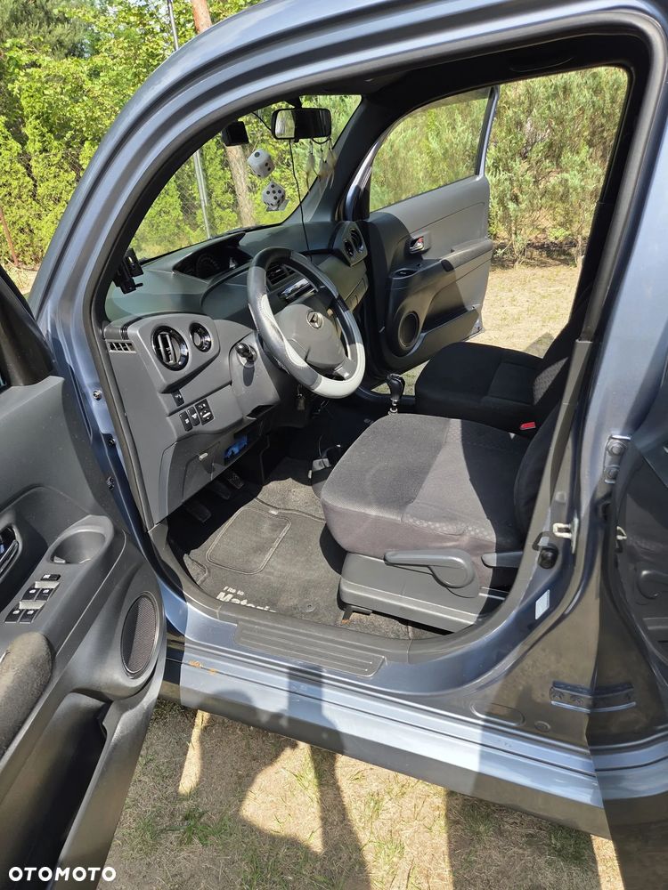 Daihatsu Materia 1.5 - 8