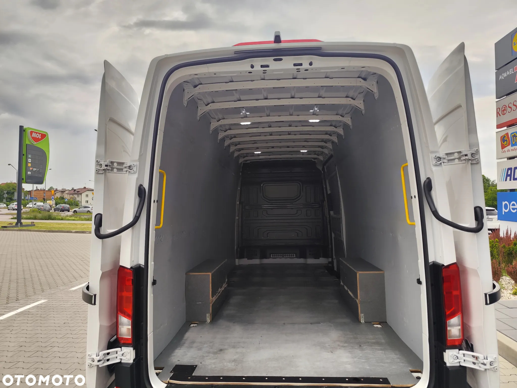 Volkswagen Crafter - 30