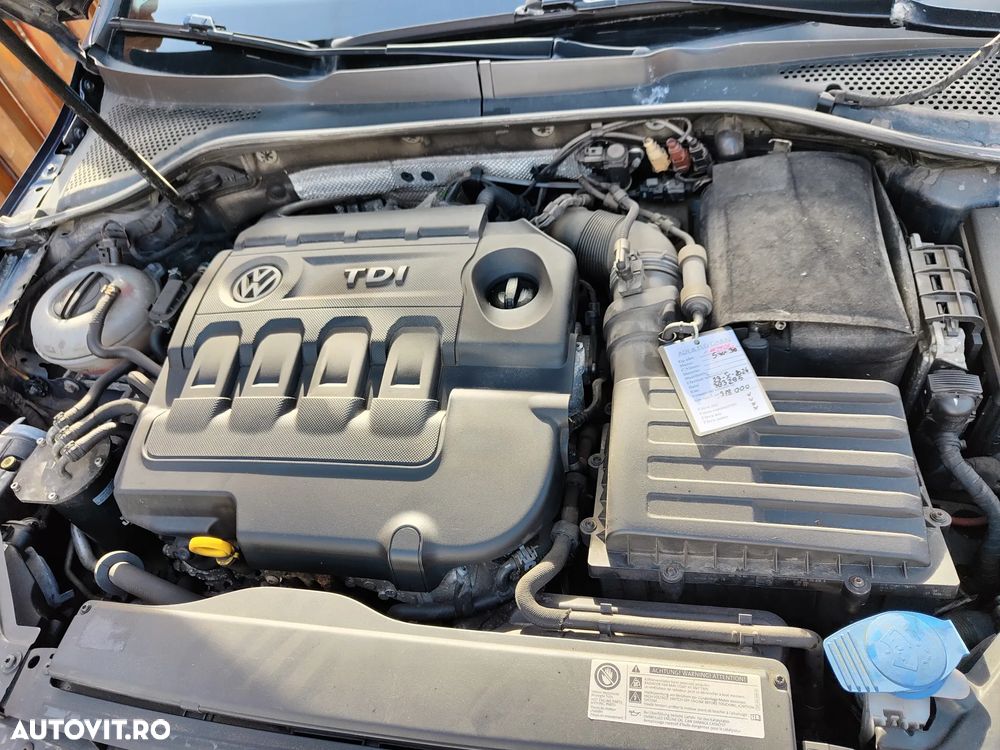 Volkswagen Golf 2.0 BlueTDI Cup - 9