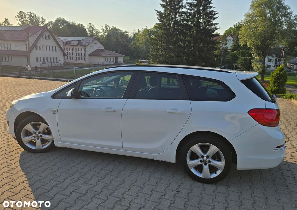 Opel Astra 1.4 T Cosmo - 10