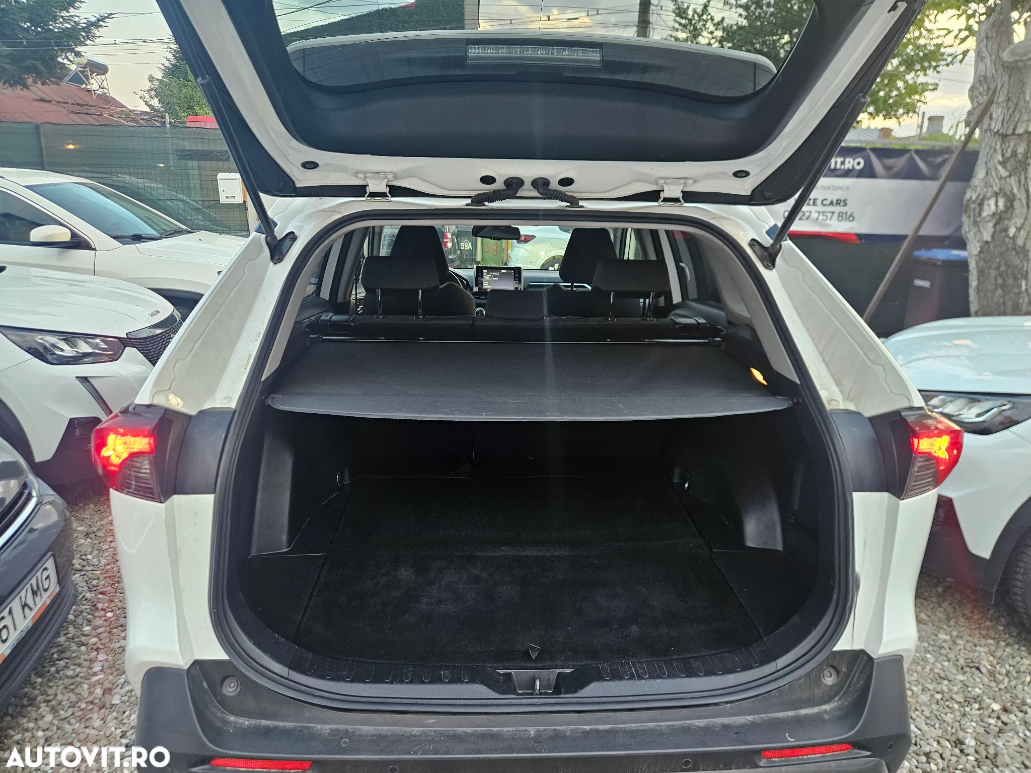 Toyota RAV4 2.5 Hybrid VVT-iE 4x4 Dynamic - 13