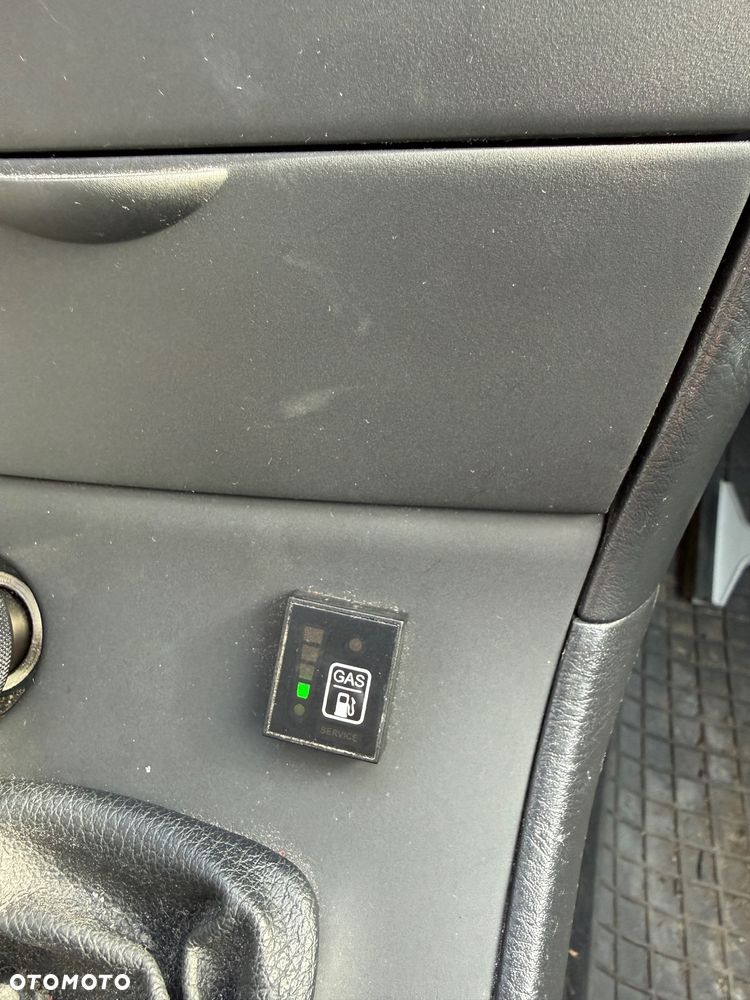 Toyota Corolla 1.4 VVT-i Terra - 8