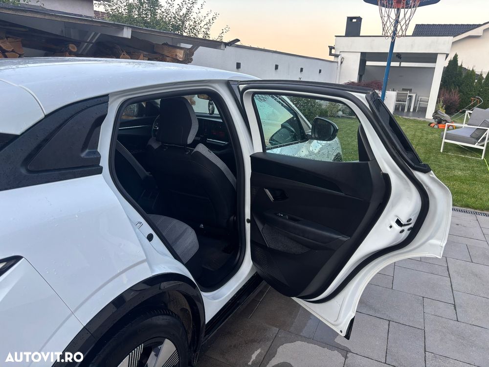 Renault Megane E-TECH 60 kWh 220 CP Iconic - 13