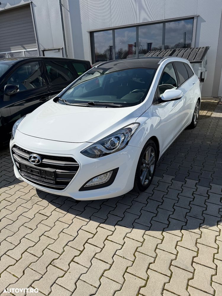 Hyundai i30 blue Kombi 1.6 CRDi Passion - 26