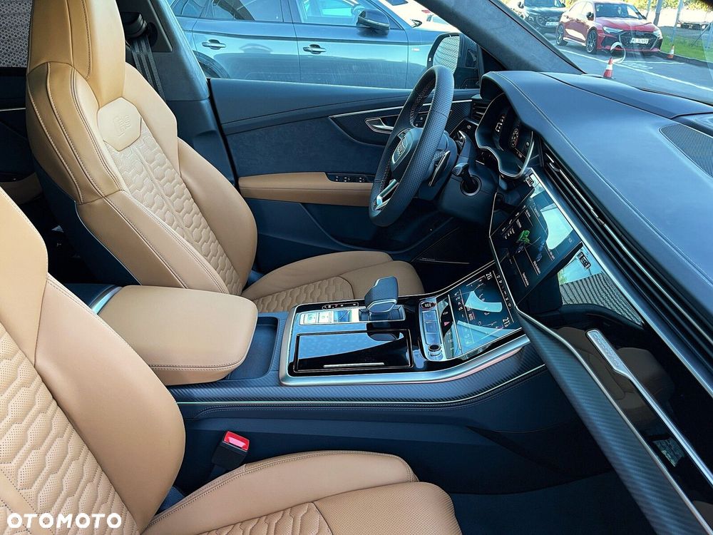 Audi RS Q8 - 19