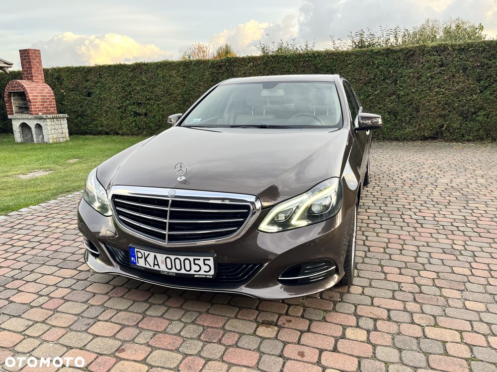 Mercedes-Benz Klasa E 200 BlueTEC 7G-TRONIC Elegance - 2
