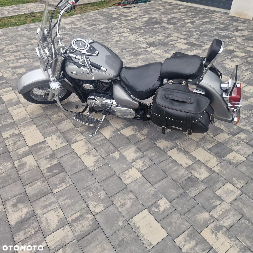 Suzuki Intruder - 4