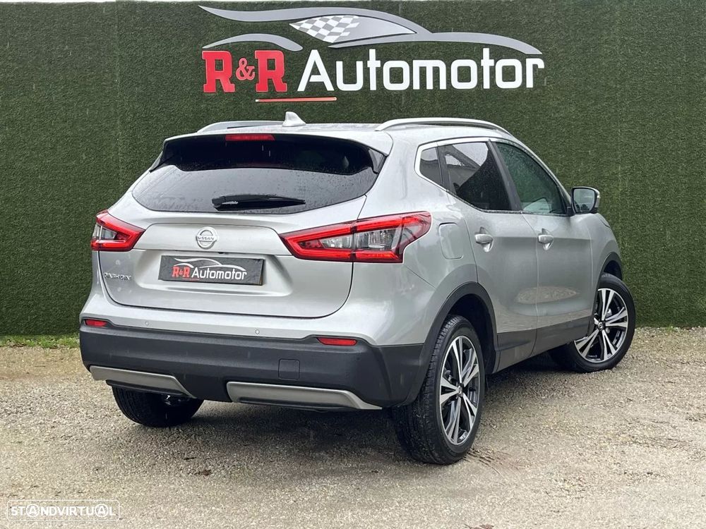 Nissan Qashqai 1.5 dCi N-Connecta Led - 2