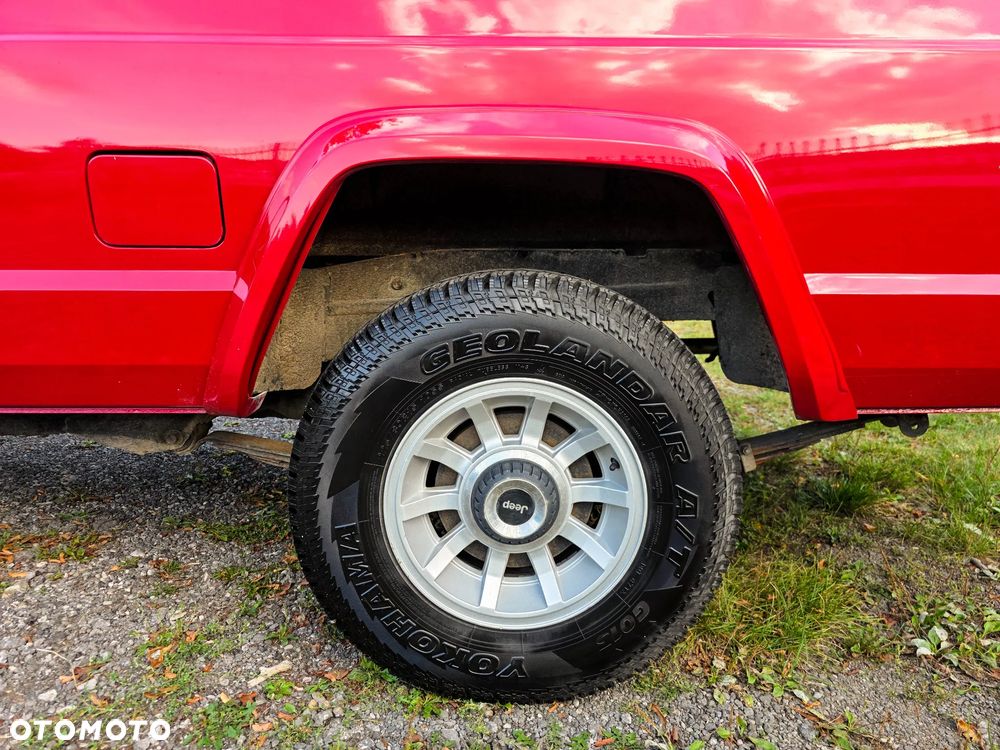 Jeep Comanche - 12
