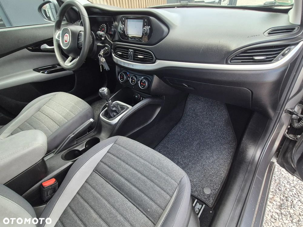 Fiat Tipo 1.6 MultiJet 16v Mirror - 33