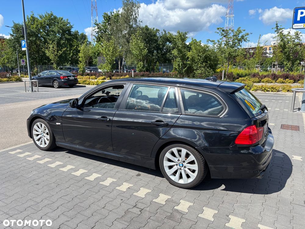 BMW Seria 3 320d Efficient Dynamics - 6