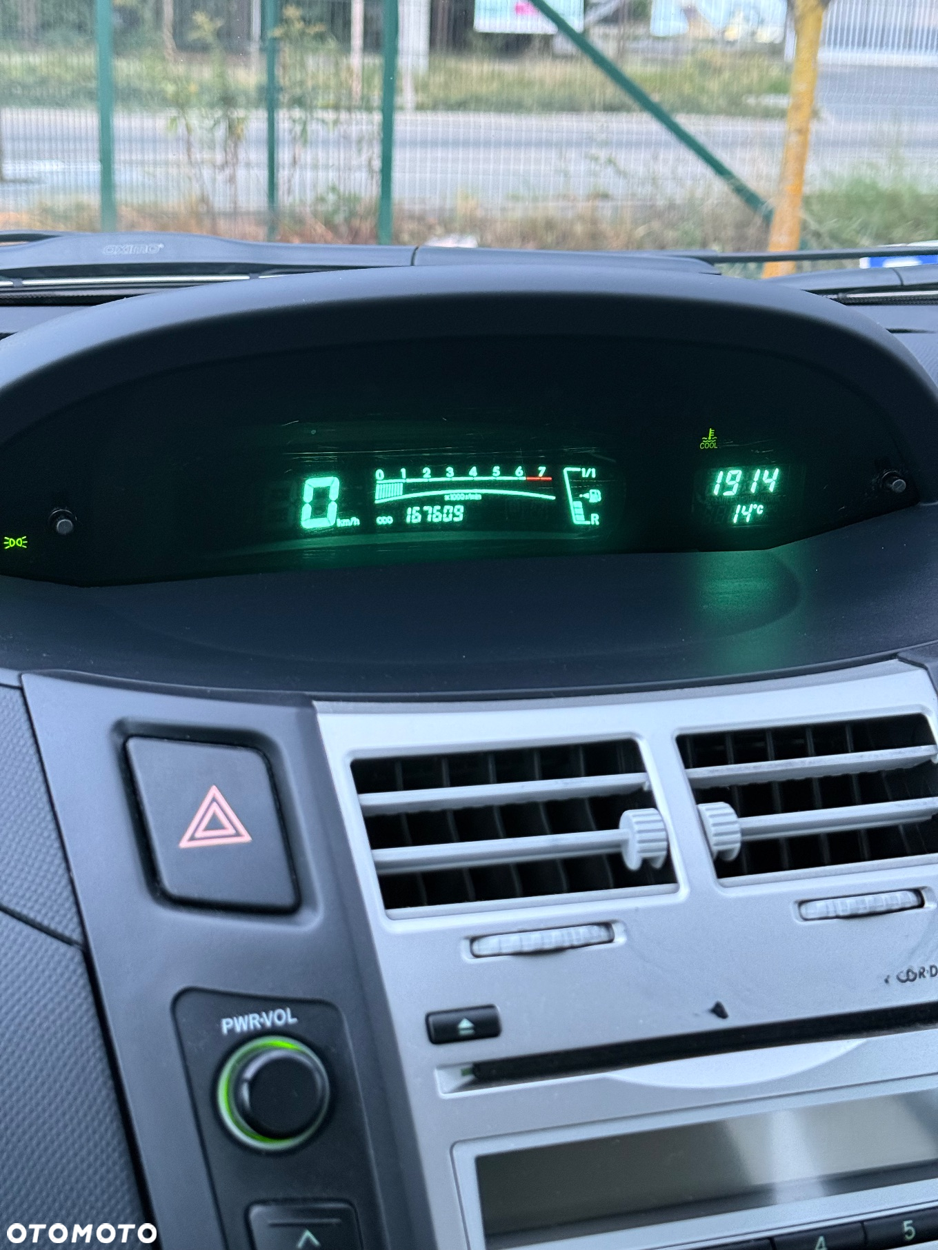 Toyota Yaris 1.3 Luna Premium - 16