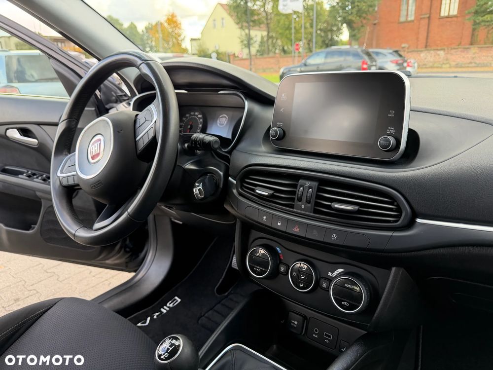 Fiat Tipo 1.4 T-Jet 16v Lounge EU6 - 11