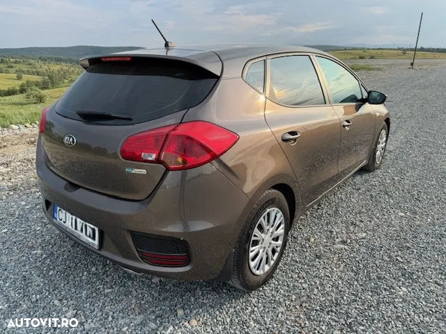 Kia Ceed Cee'd 1.4 GSL Best - 3