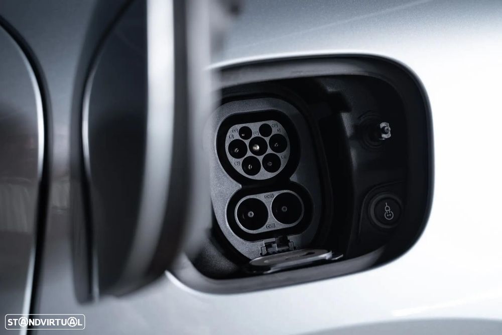 Porsche Macan Electric - 59