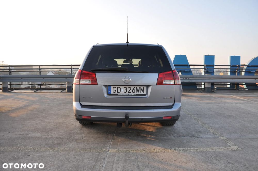 Opel Vectra 1.9 CDTI DPF Cosmo - 6