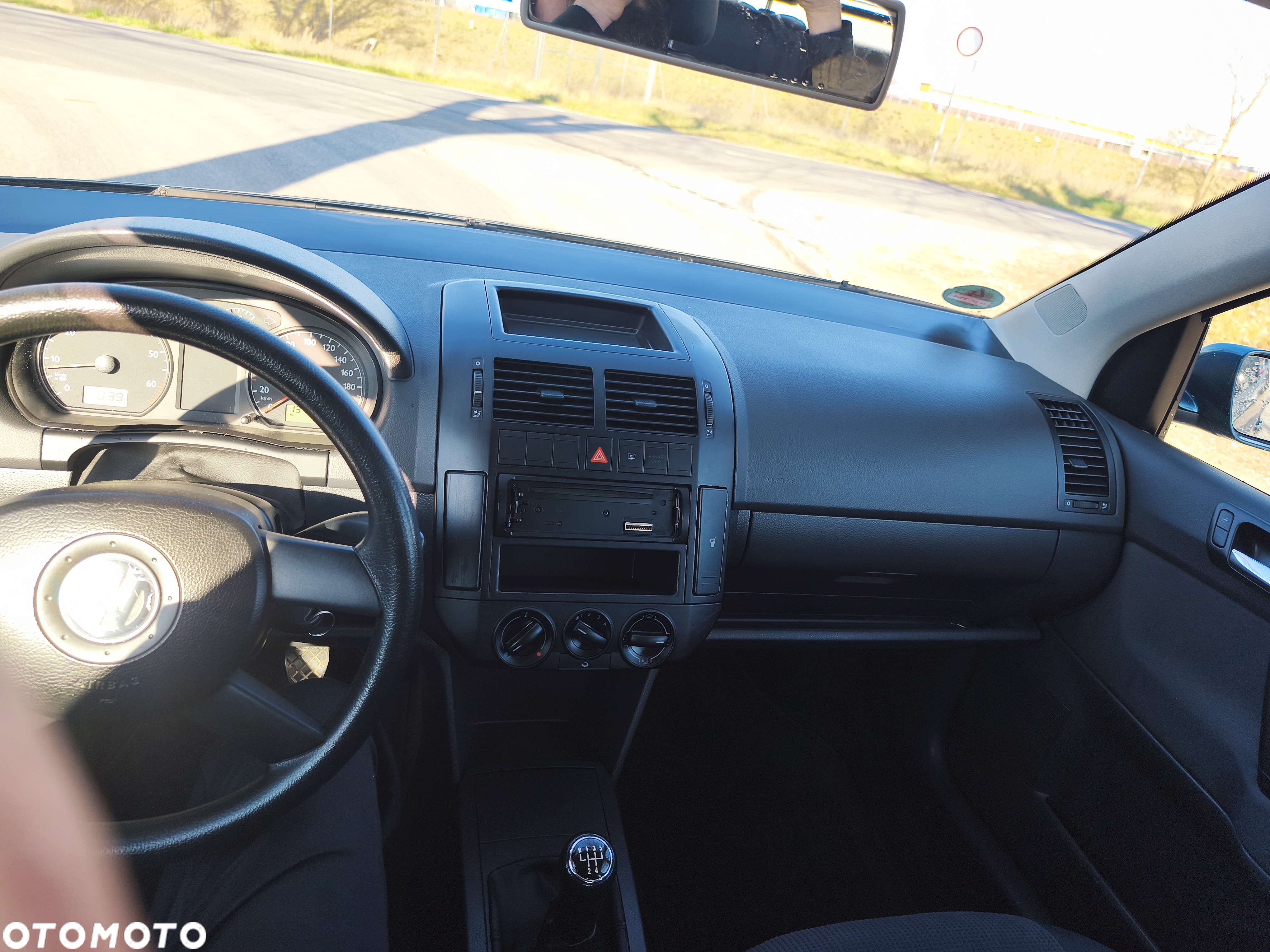 Volkswagen Polo 1.2 - 12