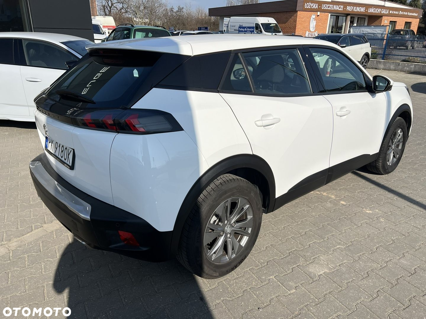Peugeot 2008 1.2 PureTech Active Pack S&S EAT8 - 11