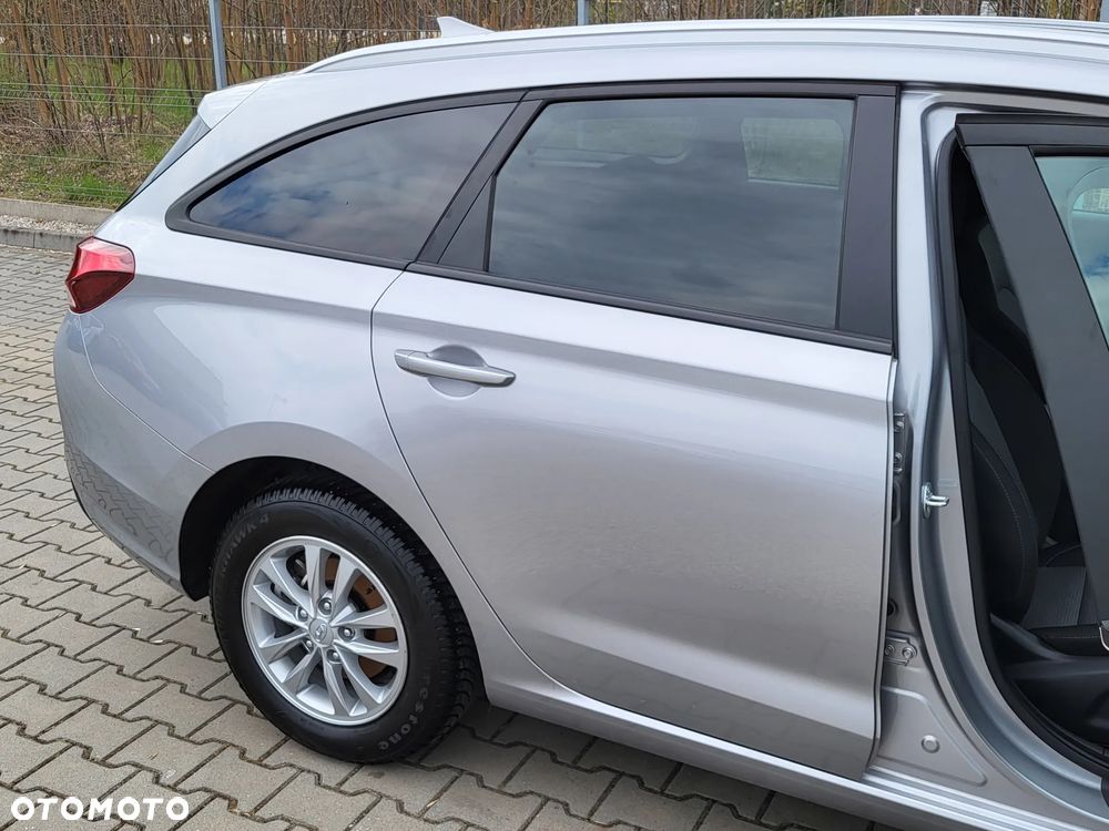 Hyundai i30 1.0 T-GDI Classic + - 10