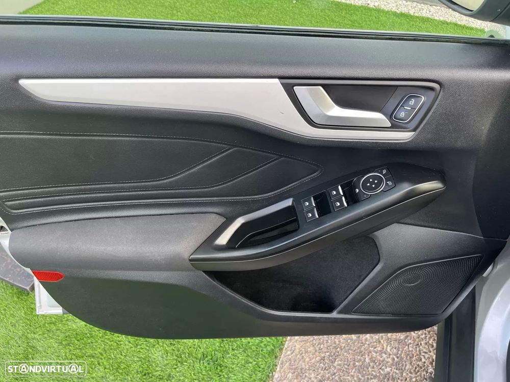 Ford Focus SW 1.5 EcoBlue S&S Aut. TITANIUM - 24