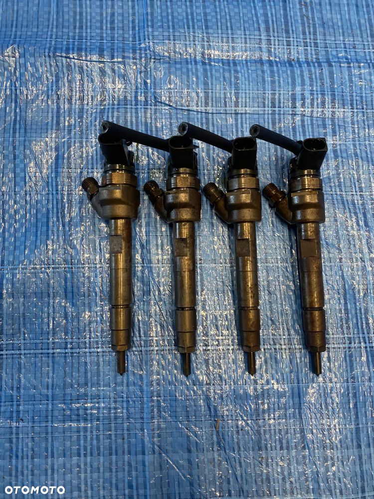 WTRYSK WTRYSKIWACZ WTRYSKIWACZE PALIWA 2.0D N47 3.0D N57 BMW F10 F20 F25 F30 F31 F34 0445110617 - 5